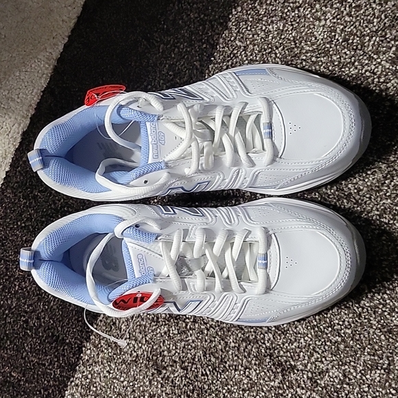 *HP* NEW Womens New Balance Sneakers Size 8D - Picture 2 of 7
